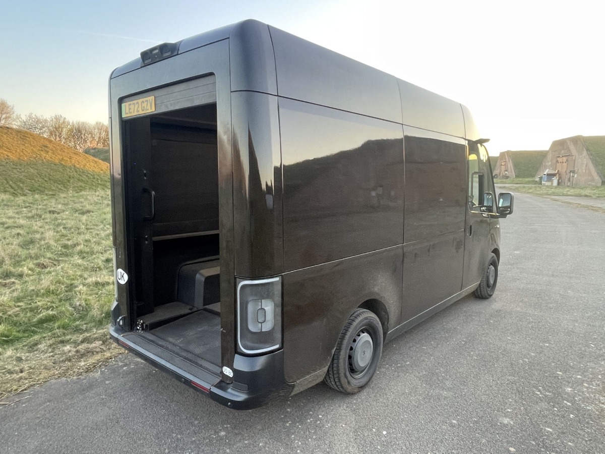 2022 Arrival Van Image 3